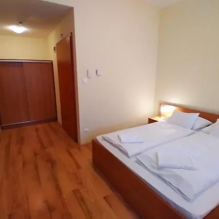 Jackfall és Apartamento