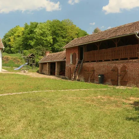 Jackfall és Apartamento