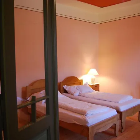 Jackfall Apartman Es Fogado * Kisjakabfalva